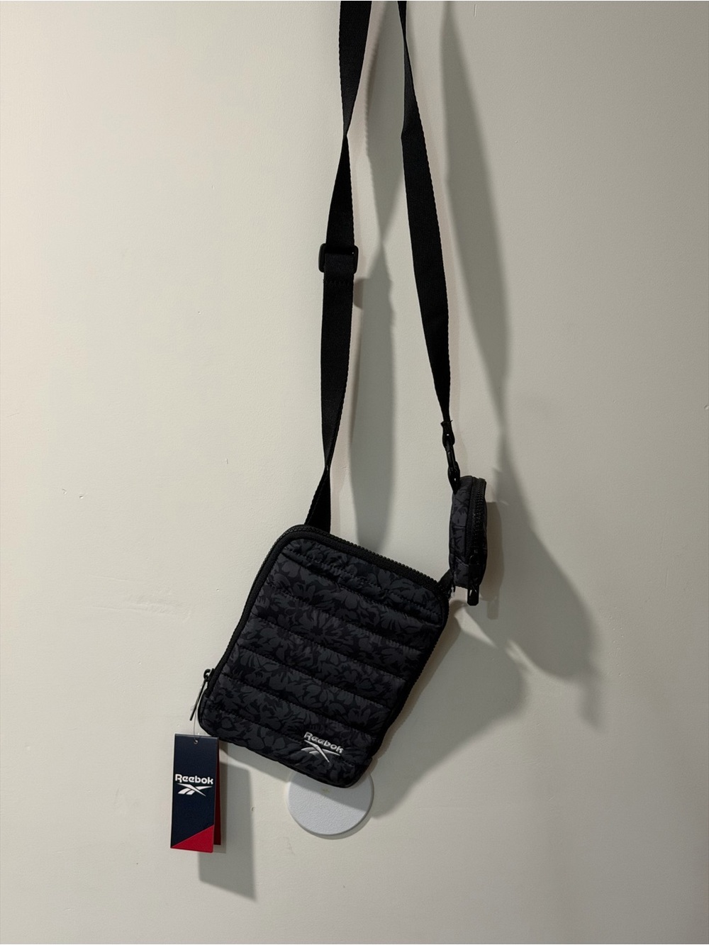Reebok Black Floral Quilted Sling Bag - Picture 4 of 4